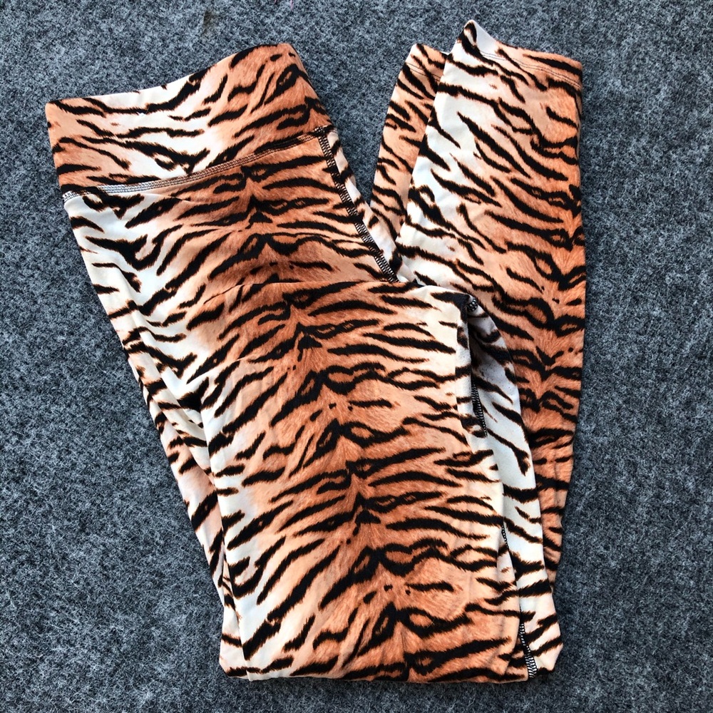 PINK tiger print leggings